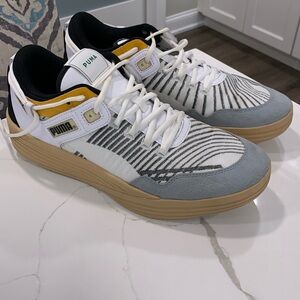Gently Used Puma Clyde All Pro size 11